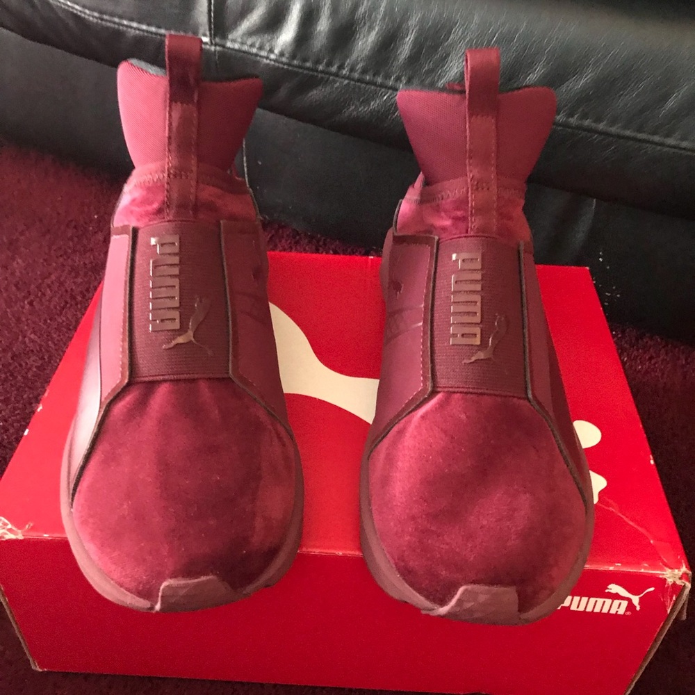 Burgundy Pumas
